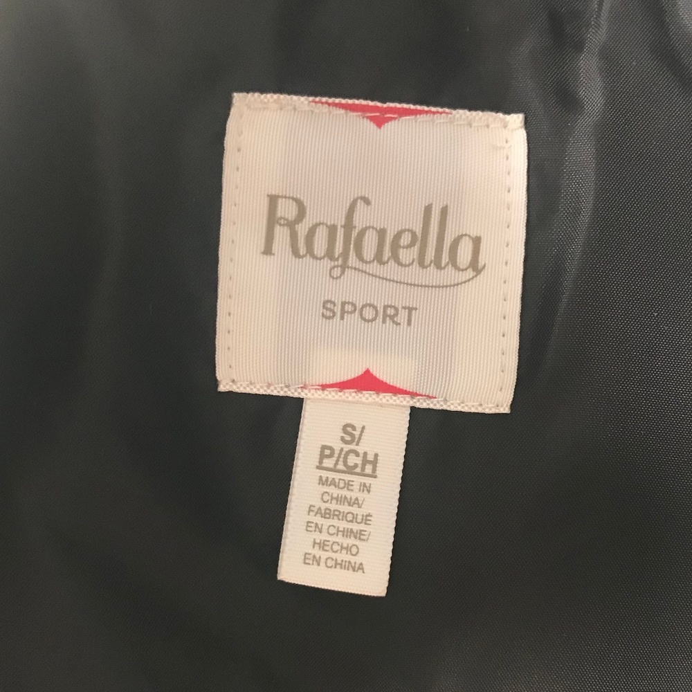 Vest - Picture 3 of 3